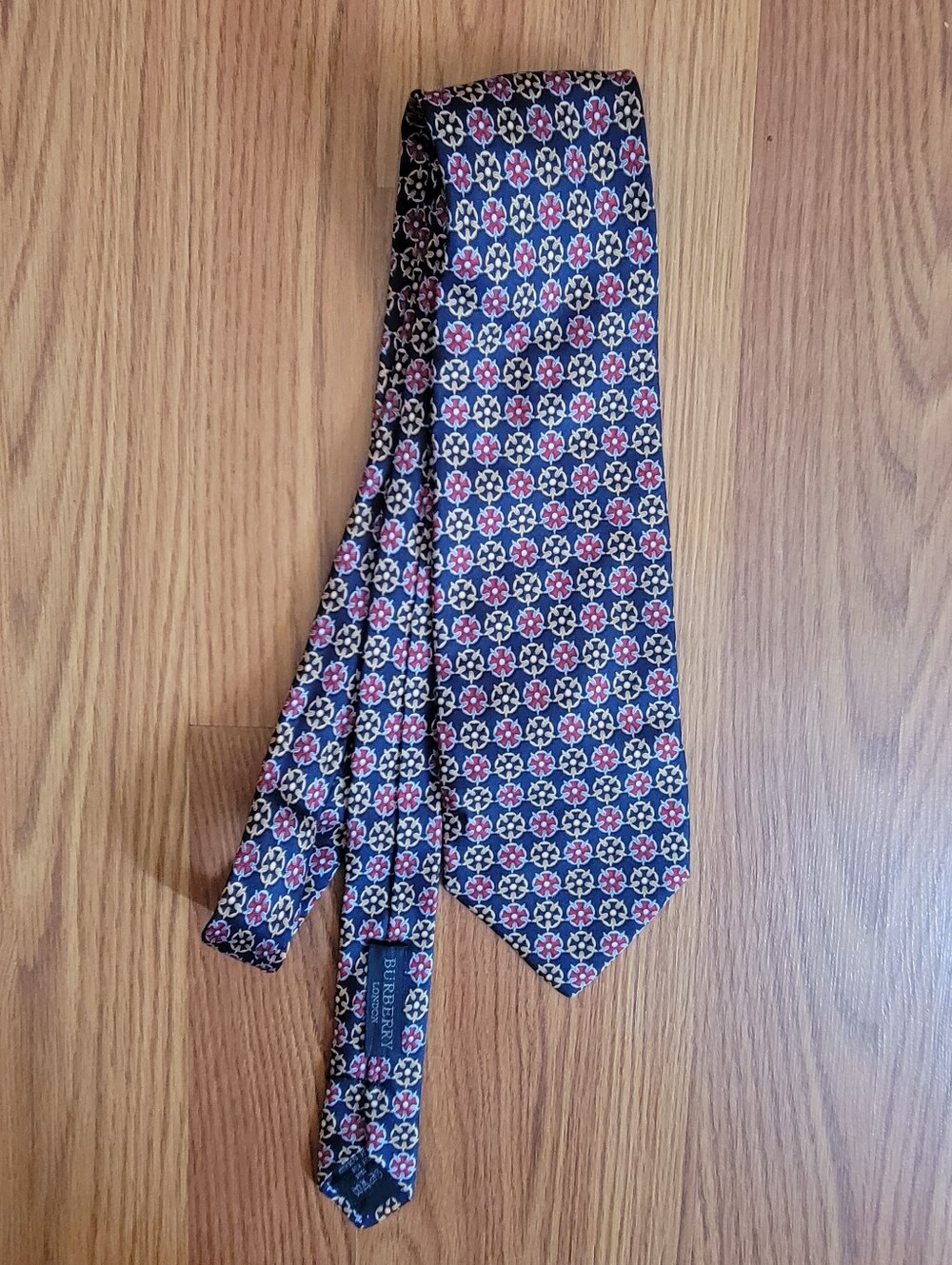 BURBERRY Vintage Red Blue Silk Tie